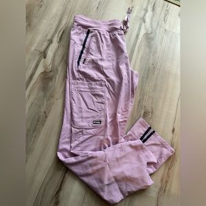 Grey’s Anatomy straight leg mid ride scrub pants